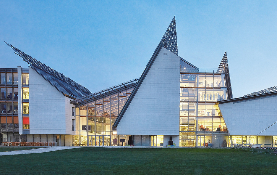 GEWEBE SATINÉ 5501 IM MUSE MUSEUM