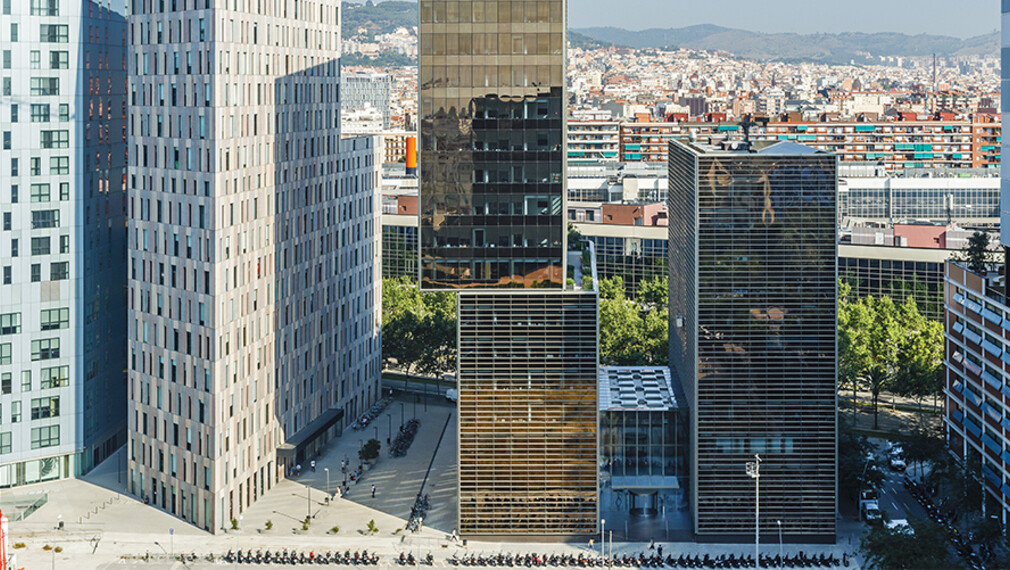 DER SITZ CUATRECASAS