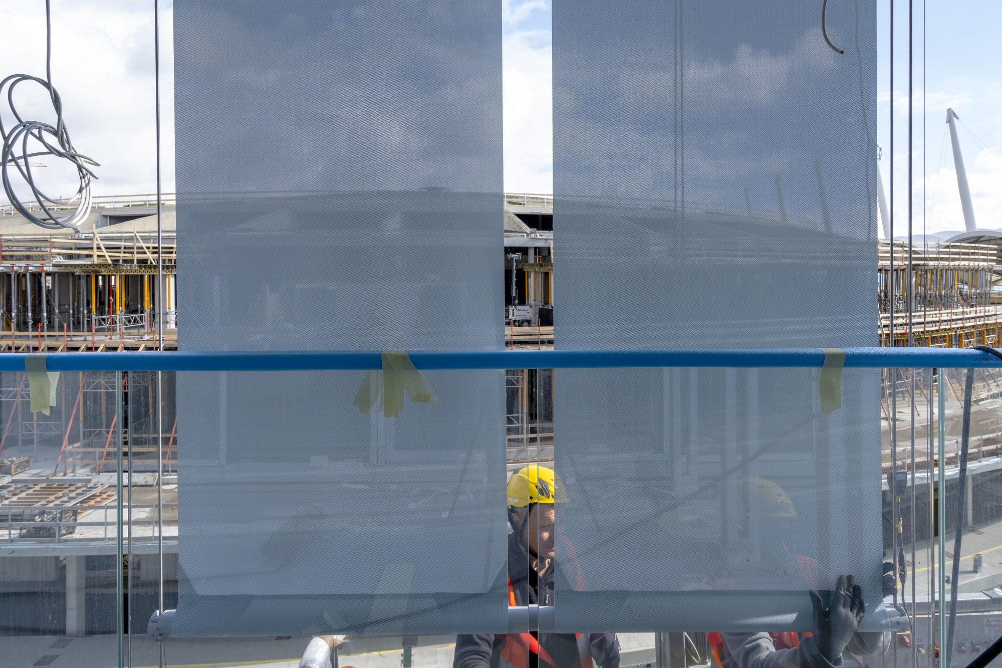 LEVANTE WATERFRONT : Transparent Geweben Sunscreen Mermet